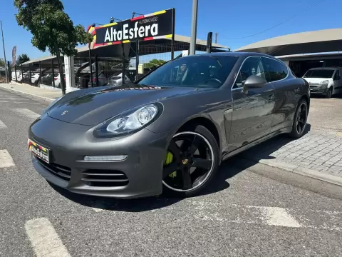 Porsche Panamera S E-Hybrid Plug-In