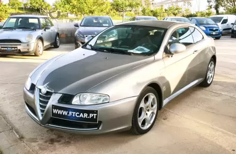 Alfa Romeo GT 1.9 JTD M-JET Collezione
