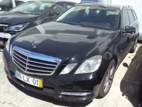 Mercedes-Benz E 250 CDI AVANTGARDE AMG CX.AUTO