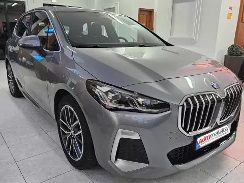 BMW 218 Active Tourer i Pack Desportivo M Auto