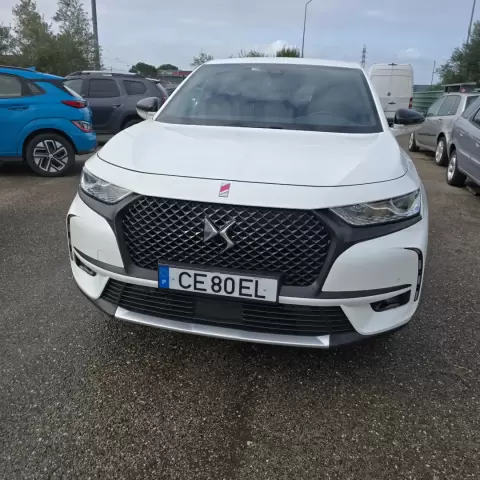 DS DS7 Crossback Performance Line