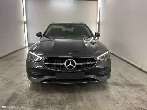 Mercedes-Benz C 300 e Avantgarde