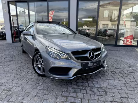 Mercedes-Benz E 220 CDi BlueEfficiency Auto