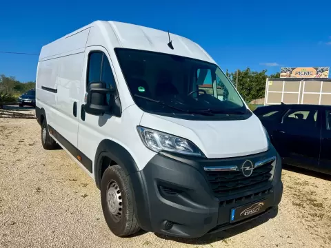 Opel Movano