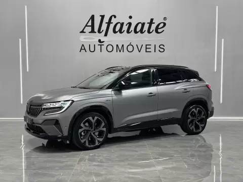 Renault Austral 1.2 Full Hybrid E-Tech Esprit Alpine