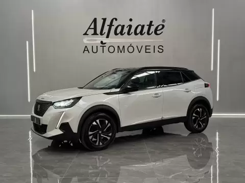 Peugeot 2008 1.2 Allure EAT8