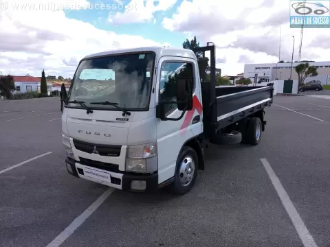 Mitsubishi FUSO 3.0 Di-d Tri-basculante C/IVA