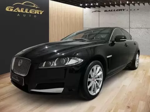 Jaguar XF 2.2 D Premium Luxury