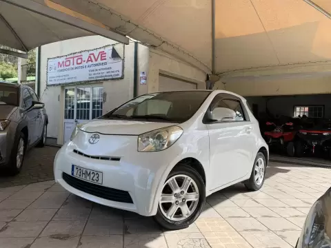 Toyota iQ 1.0 VVT-i