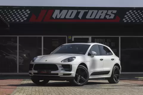 Porsche Macan PDK