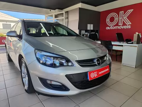 Opel Astra Sports Tourer 1.4 T Excite GPL J16