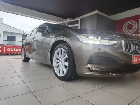 Volvo V90 2.0 D4 Momentum Plus Geartronic