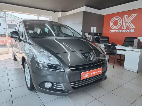 Peugeot 5008 1.6 HDi Executive JLL17