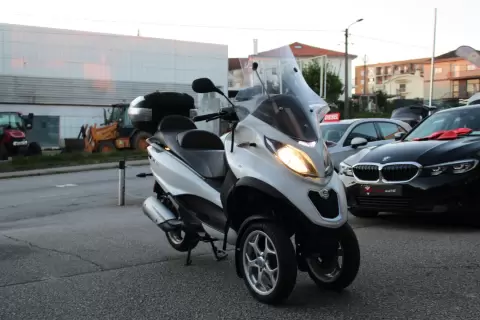 Piaggio MP3 300 LT