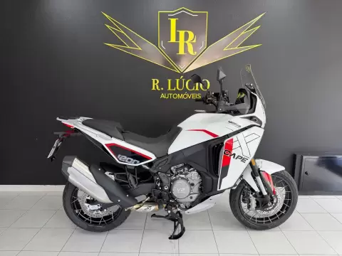 Moto Morini X-Cape 1200