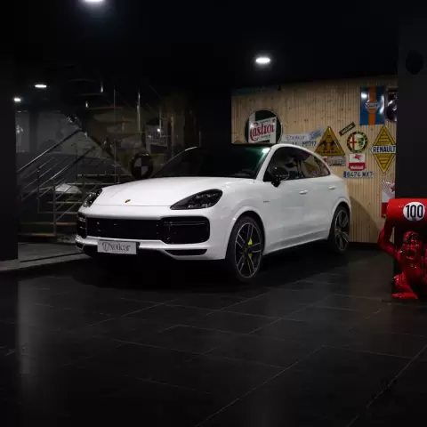Porsche Cayenne Coupé Turbo S E-Hybrid