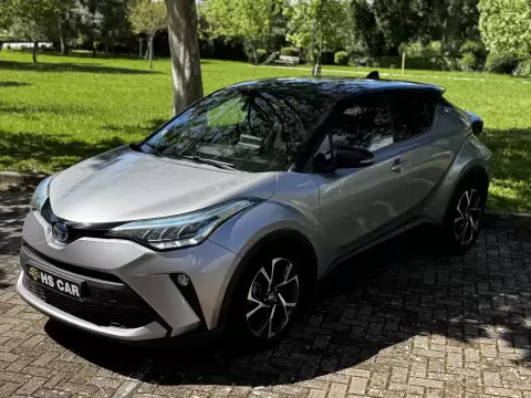 Toyota C-HR 1.8 Hybrid Square Collection