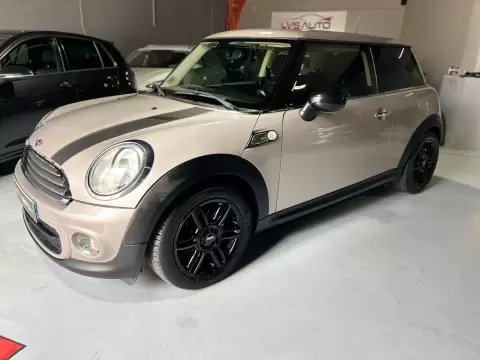 MINI 3 Portas One D