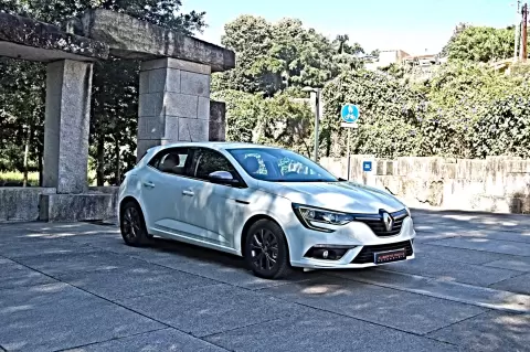 Renault Mégane ENERGY TCe 100 EXPERIENCE