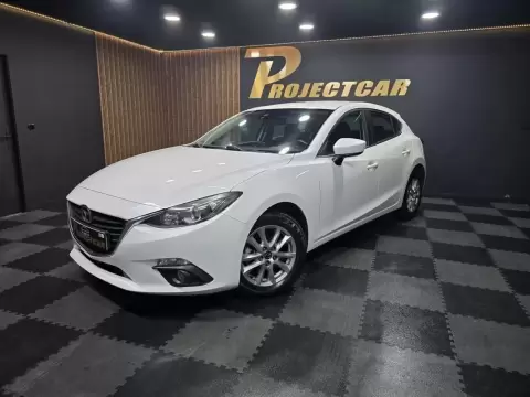 Mazda 3 1.5 Sky-D Evolve HS Navi