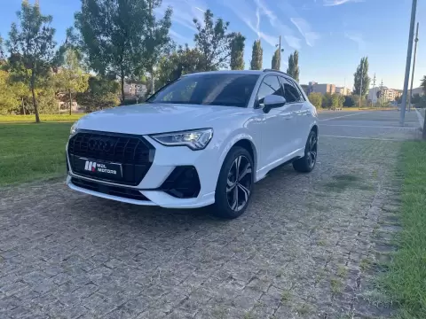 Audi Q3 e-hybrid S tronic