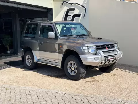 Mitsubishi Pajero 2.8 TD GLS