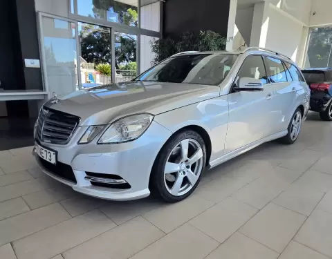 Mercedes-Benz E 200 BlueTEC Avantgarde Auto