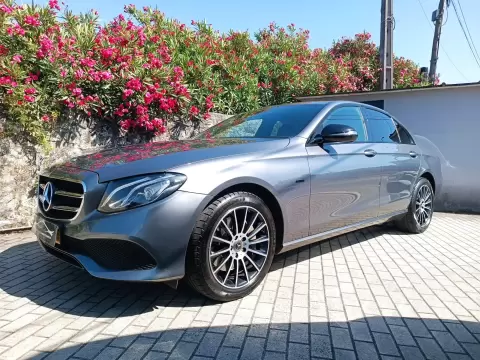 Mercedes-Benz E 300 de Avantgarde