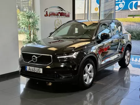 Volvo XC 40 1.5 T2 Momentum Core
