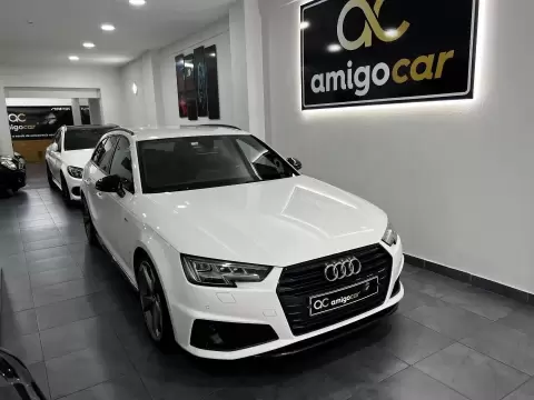 Audi A4 Avant 40 TDI S line S tronic