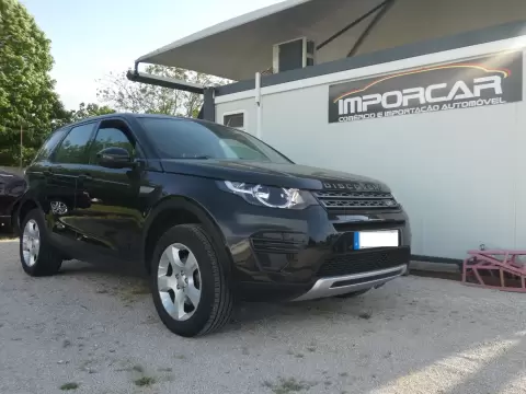 Land Rover Discovery Sport 2.0 D AWD R-Dynamic SE
