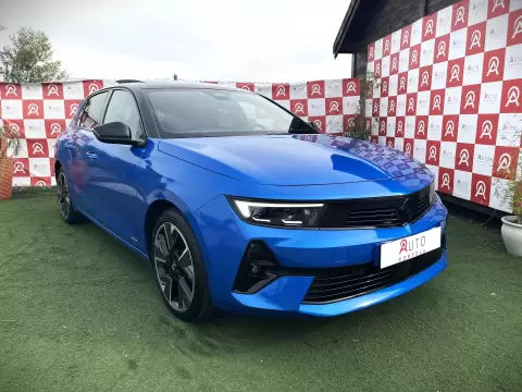 Opel Astra Ultimate 54kWh