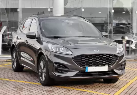 Ford Kuga 2.5 FHEV ST-Line