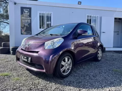 Toyota iQ 1.0 VVT-i 2 MultiDrive