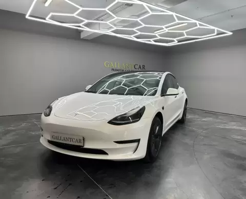 Tesla Model 3 STANDARD RANGE 60 kWh