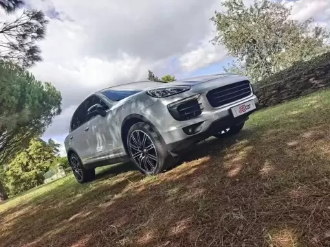 Porsche Cayenne Platinum Edition