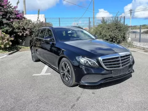 Mercedes-Benz E 220 D T 9G-TRONIC