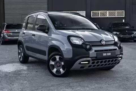Fiat Panda 1.0 Hybrid Cross