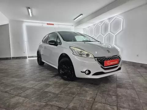 Peugeot 208 GTI 200 THP