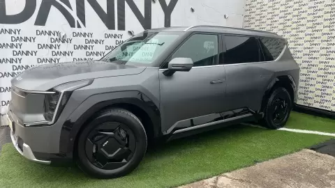 Kia EV9 98.8KWH AWD AIR
