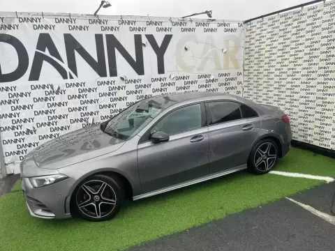 Mercedes-Benz A 200 Limousine d AMG Line Aut.