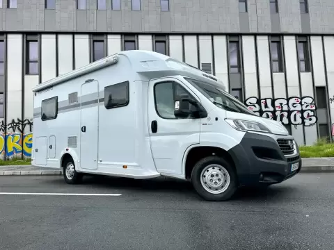 Weinsberg Carasuite 650MF 2.3 *Chuveiro Separado*