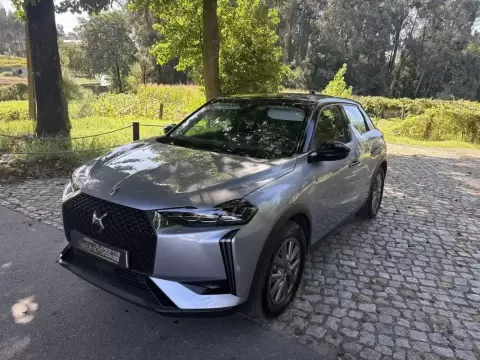 DS DS3 Crossback E-Tense Performance Line