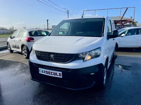 Peugeot 1.5 BlueHDi Premium