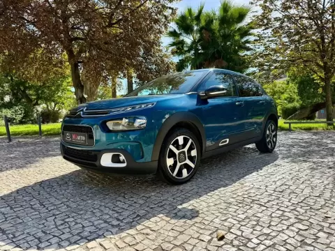 Citroën C4 Cactus Puretech 110 Stop Start Shine Pack