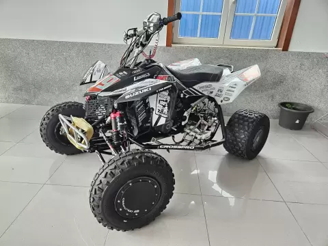 Suzuki LT-R S