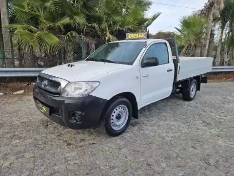 Toyota 2.5 D-4D 2WD CE