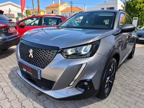 Peugeot 2008 PureTech 130 EAT8 Allure Pack