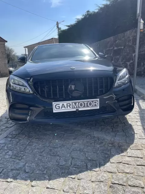 Mercedes-Benz C 300 de AMG Line
