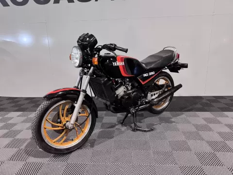 Yamaha RD 250 LC